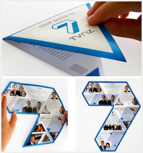 02-TRIANGULAR-FOLDING-BROCHURE